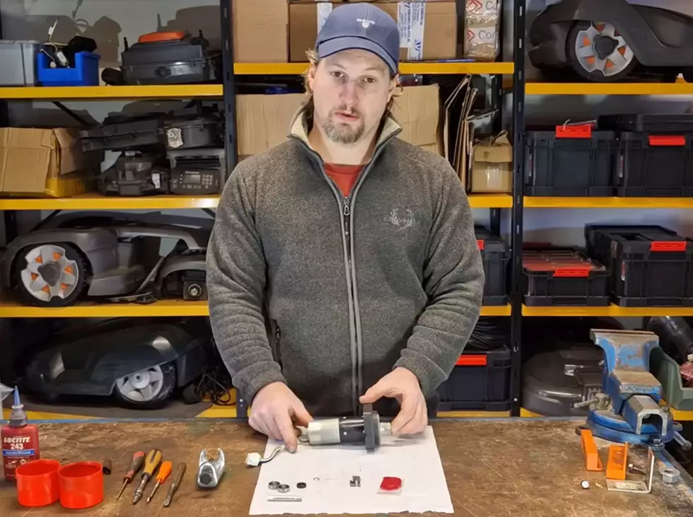 Husqvarna Automower repair of blocked electric motor on a wheel motor. DIY style!