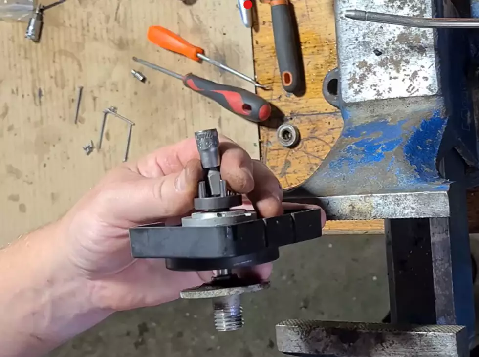 Husqvarna Automower wheel motor and gearbox DIY repair. Hjulmotor reparation. Radmotor Reparatur.